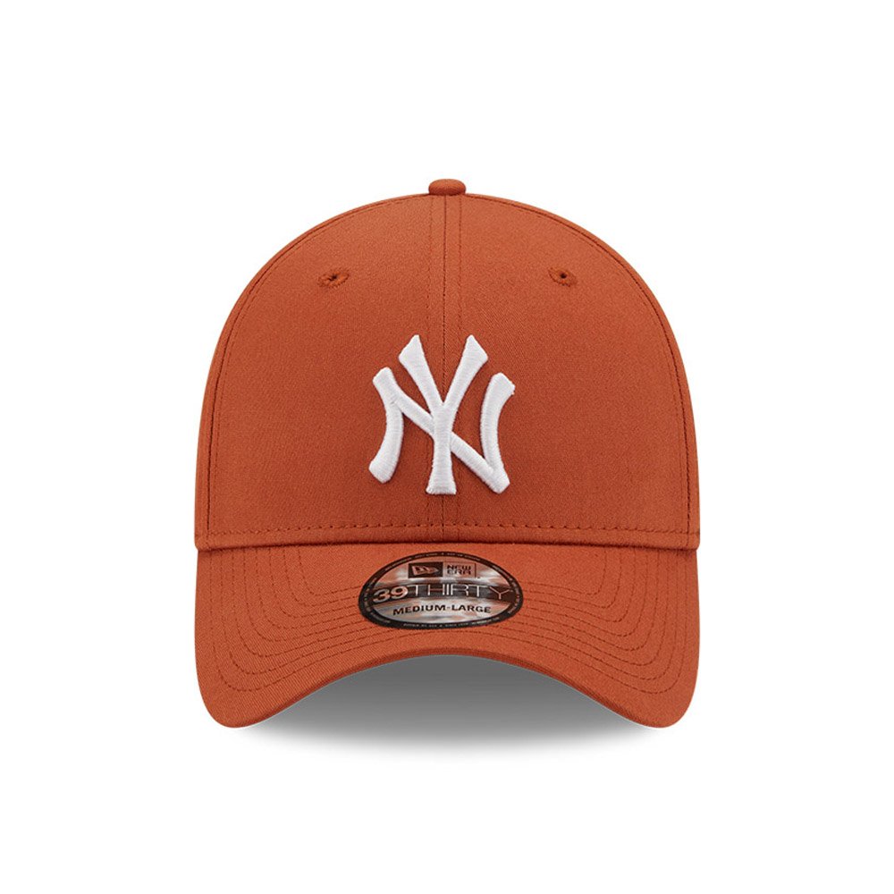 New Era 9FORTY Essential New York Yankees Cap - Red