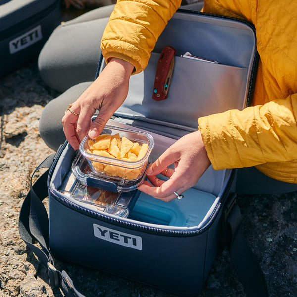 YETI Daytrip® 9L Insulated Box – Pace Purple / Blue