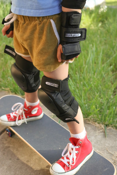 Bullet skateboard safety gear Triple Padset Revert combo Junior XS (One size) Black