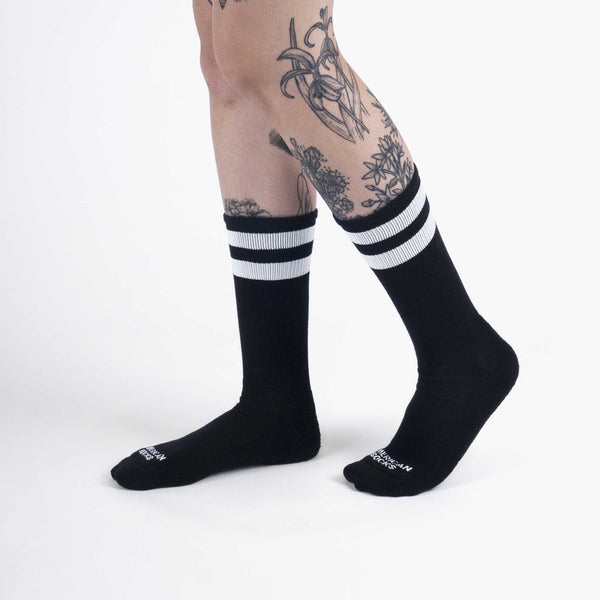 American Socks Black in Black I Mid High One Size AS055