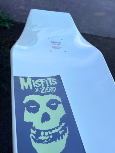 Zero skateboard deck Misfits Fiend Coffin Glow in the Dark 9.5"