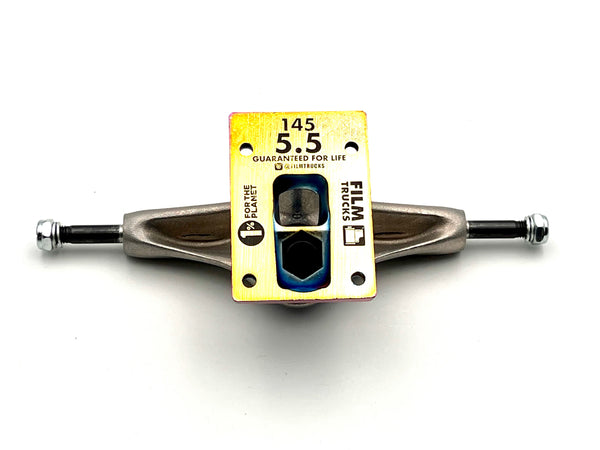 Film skateboard trucks 'Petrol' (x2) size 5.5" (size board 8.375" to 8.5")