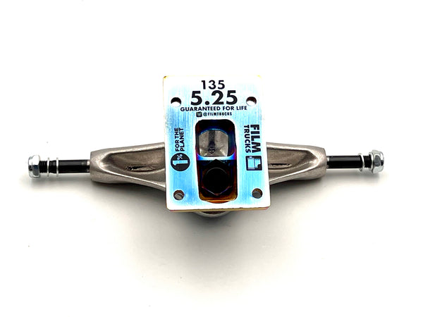 Film skateboard trucks 'Petrol' (x2) size 5.25" (size board 8.0" to 8.375")