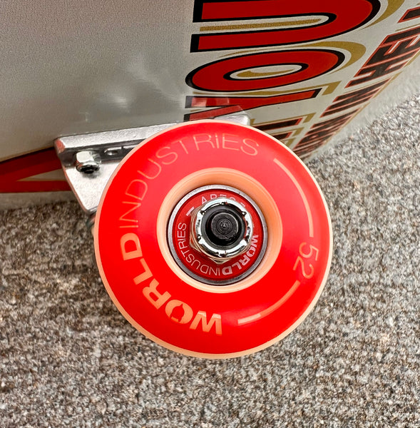 World Industries skateboard complete I WANT YOU 8.25"