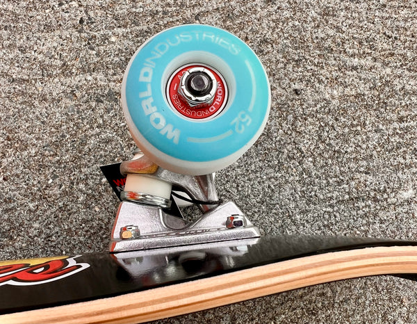 World Industries skateboard complete Oval Logo 8.0"