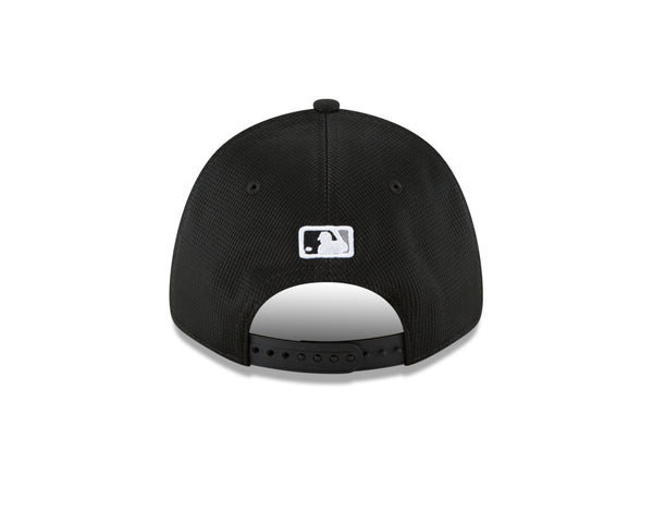 New Era Chicago White Sox 2022 Official Clubhouse 9Forty Cap Black 60104204
