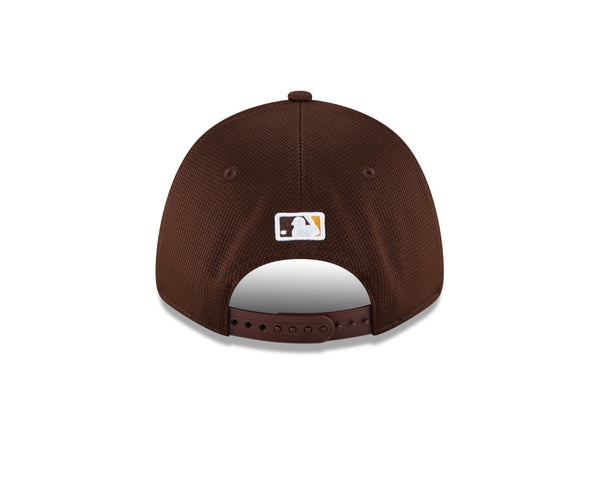 New Era 9Forty Cap San Diego Padres Clubhouse On Field Brown 60104304