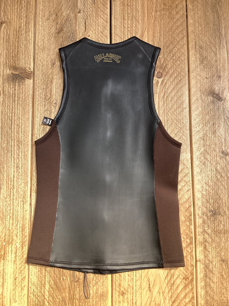 Billabong Men’s 2/2 Revo Glide Sleeveless Vest Size Medium MWSHTBGV Sample