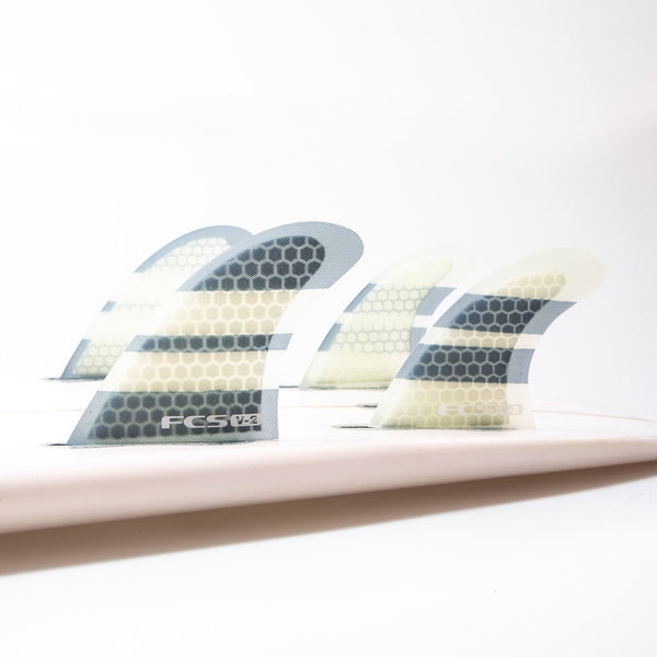 FCS II - V-2 PC Tri-Quad fin set - 1120-156-28-R - Size Medium
