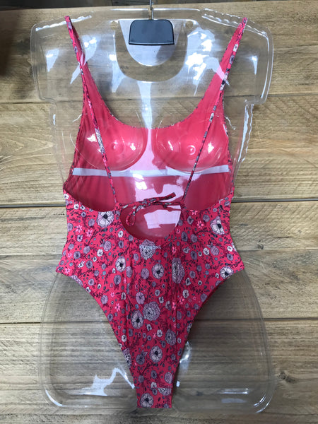 Billabong One Piece swimsuit, Size Small, £39.95 H3SW01