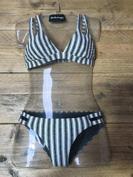 Billabong Two Piece Bikini Set, Size Small, £39.95 H3SW11
