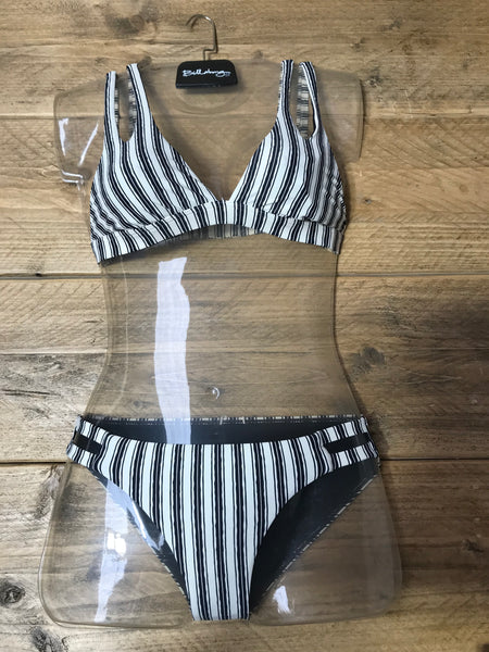 Billabong Two Piece Bikini Set, Size Small, £39.95 H3SW11