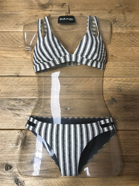 Billabong Two Piece Bikini Set, Size Small, £39.95 H3SW11