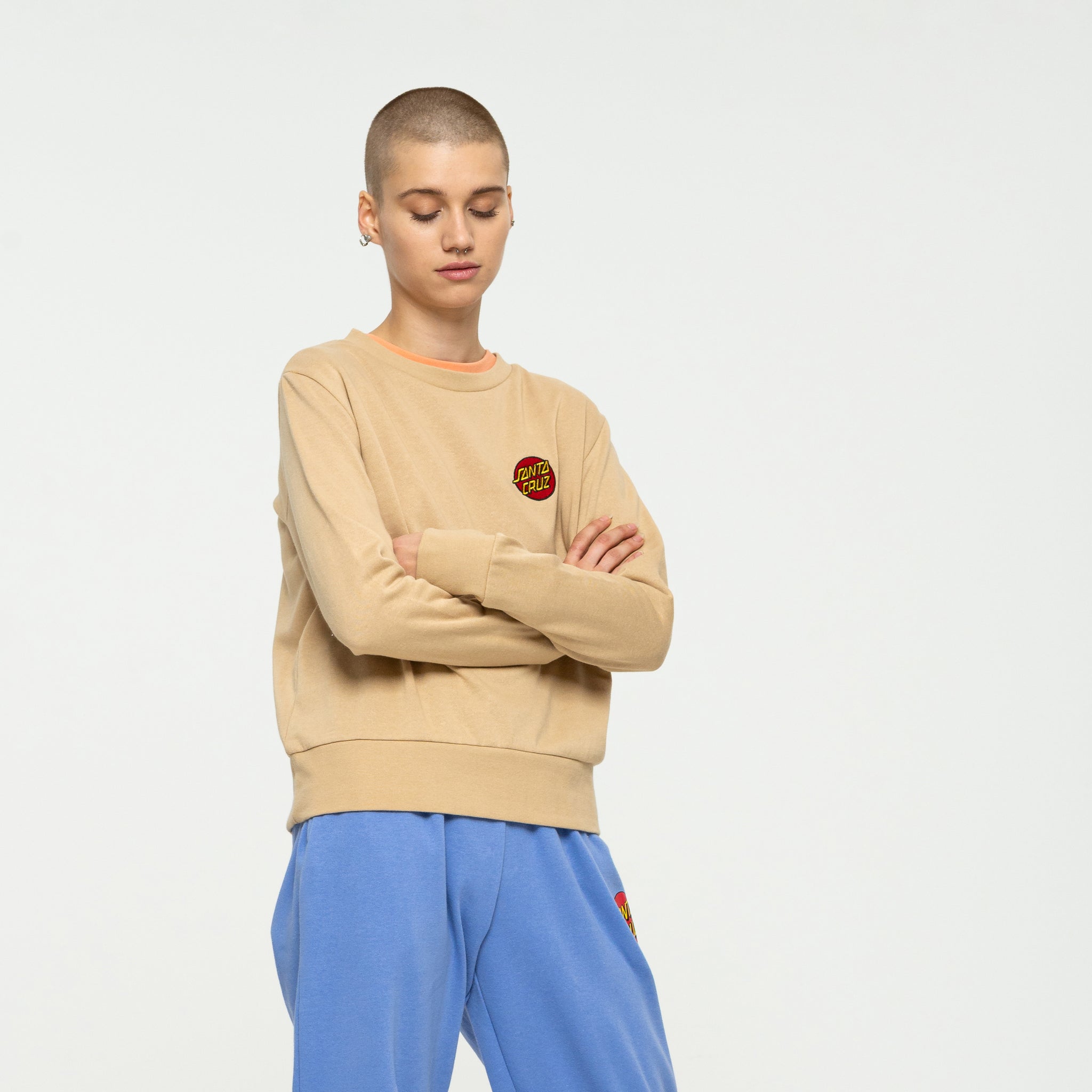 Santa Cruz Classic Dot Chest Emb Crew Oat Milk Small Sample 50% OFF