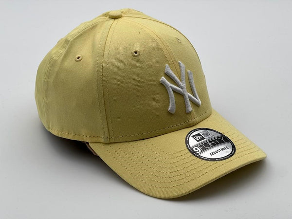New Era 9Forty Cap New York Yankees League Essential Yellow 12392709